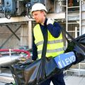 La potence davit aluminium LEVO est transportable par une personne