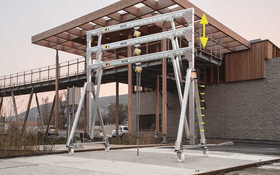 Mobile, dismountable and transportable aluminium gantry crane 250 kg to 2 T